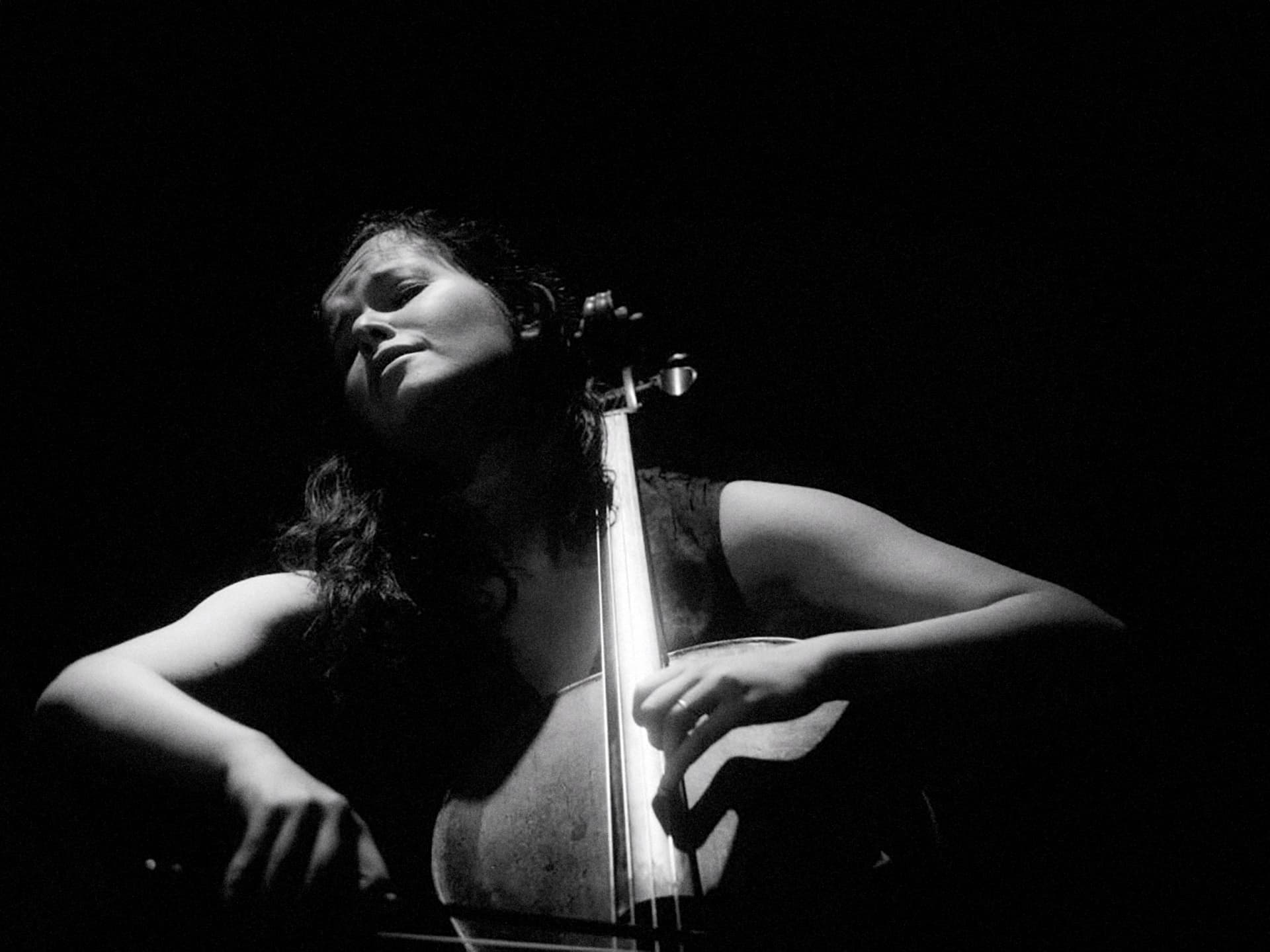 Maya Fridman plays cello